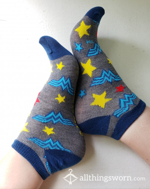 Grey Wonder Woman Ankle Socks ❤