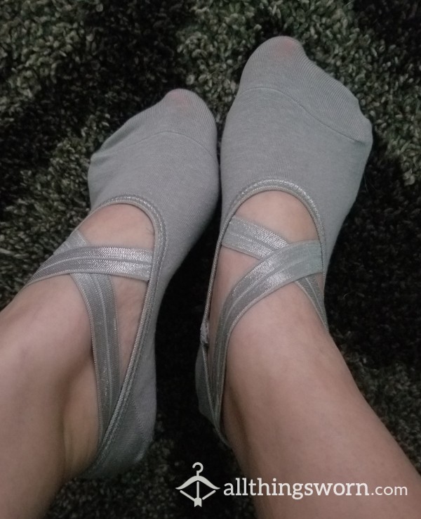 Grey Yoga Ballet Socks
