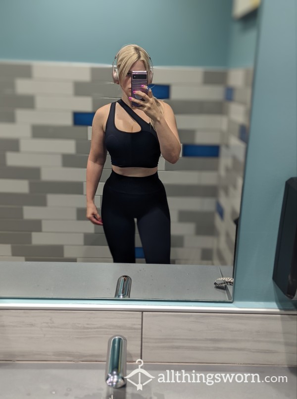 Gym Clothes Available💦 Message Me!