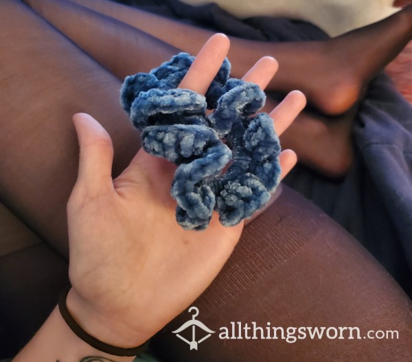 🧶Handmade Crocheted-Scrunchies! Pick Your Scent🧶