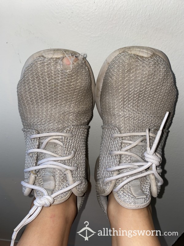 Heavily Worn Nike Roshe With Toe Hole