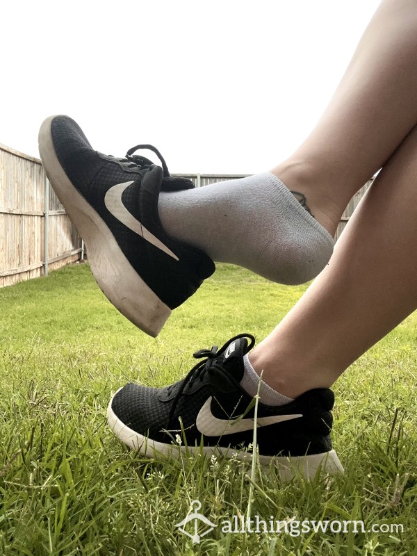 Heavily Worn Nike Shoes | Size 9 | 10 Years Of Wear