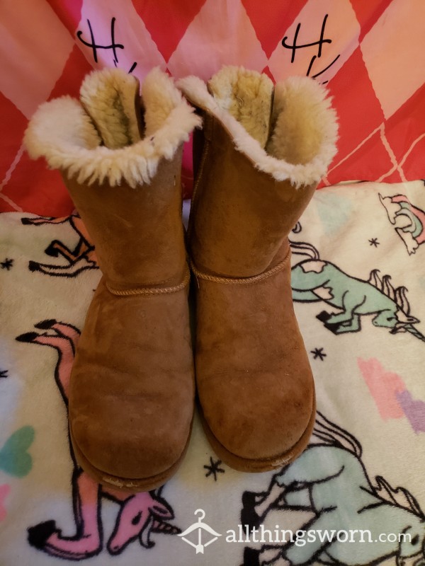 HEAVILY WORN Ugg Boots