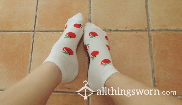 Hello Apple Socks! They're Sooo Soft!