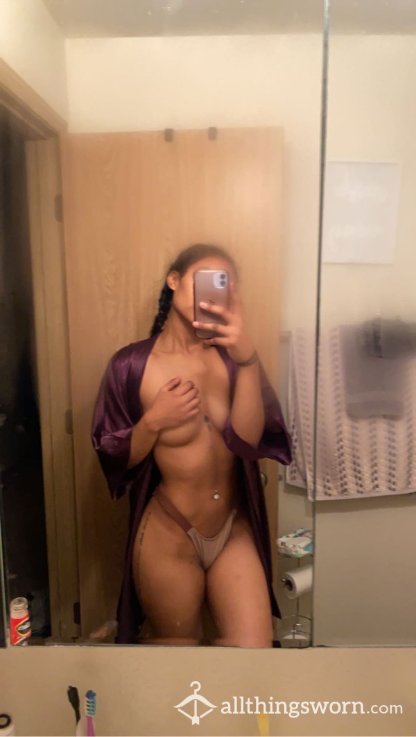 Hola! Amaya Here Very Athletic Always Sweating And ALWAYS Soaked Juicy Pussy
