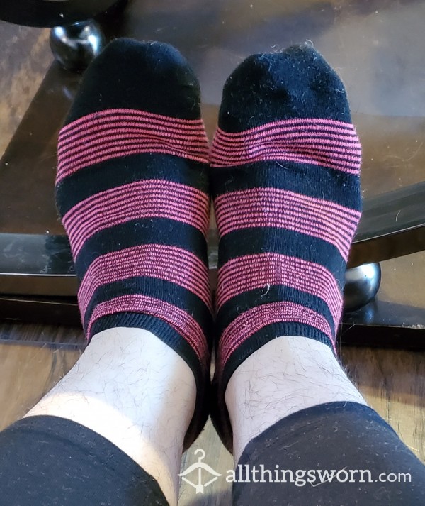 Hot Pink & Black Thin Ankle Socks