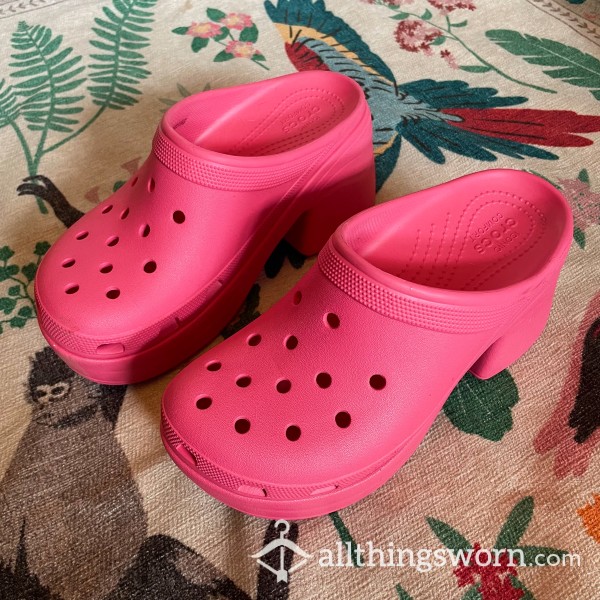 Hot Pink Platform Crocs 💕