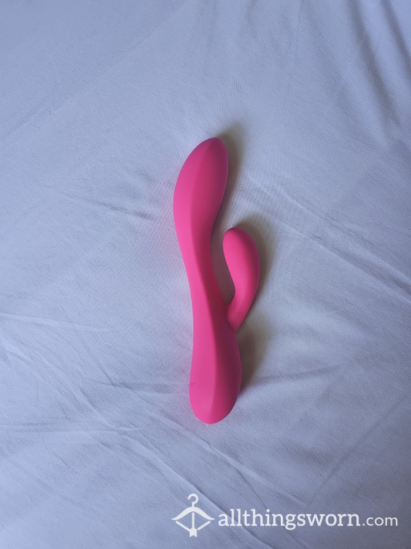 🌸 Hot Pink PlusOne Rabbit Vibrator 🌸