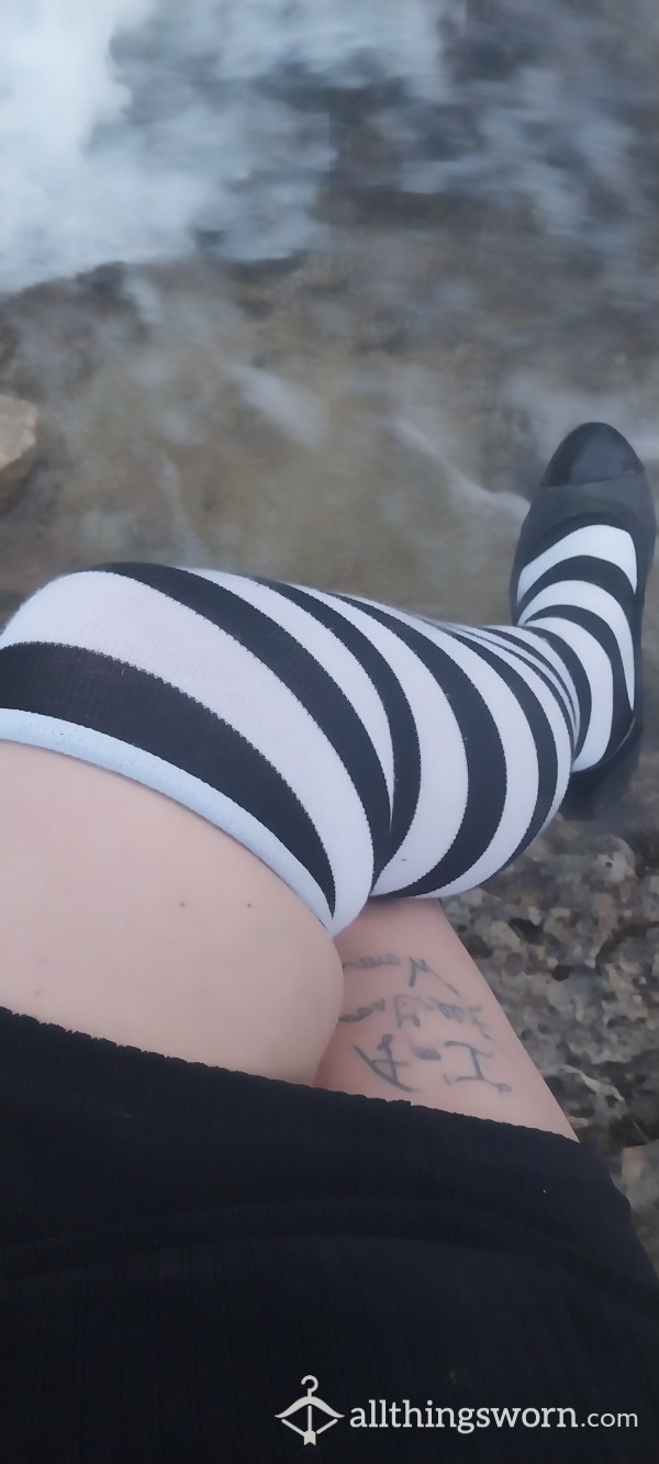 Hot Socks 🥵 🥵 🥵 Long Hours In A Very Fast Pace Environment Makes For Amazing Sock Wears !! Cum And Enjoy!