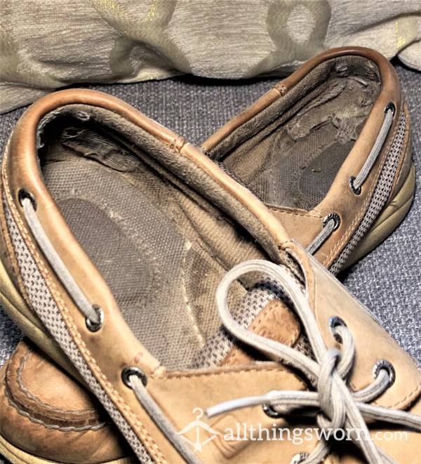 Infamously Sperry - Favorite High School Shoes - Click For More Pics – 3 Day Wear Post Purchase AND Exclusive Pictures