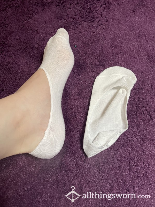 ‘Invisible’ White Socks