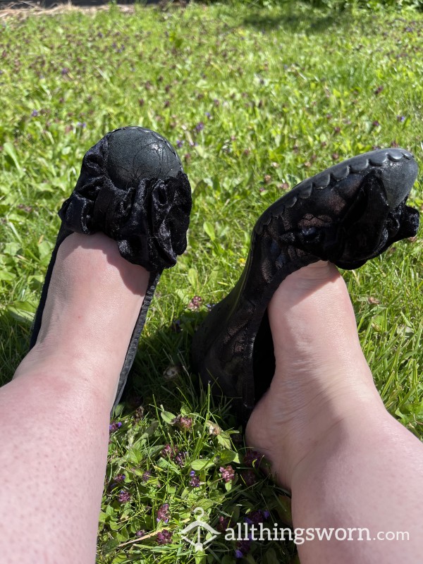 Irregular Choice Black Flat Shoes , Well-worn / Broken Size 4