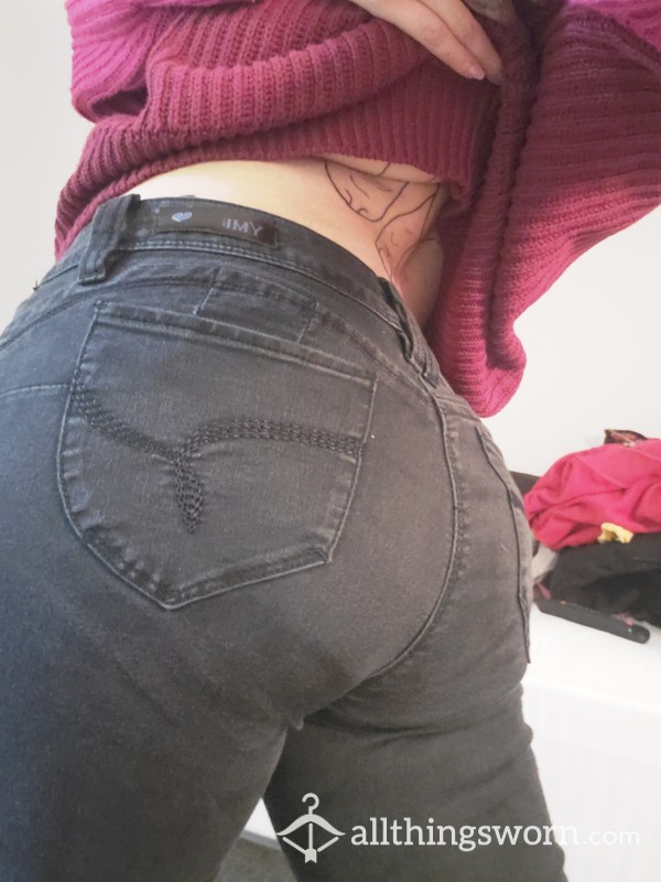 Jeans/pants Worn To Your Requests 😈🍑💦🍋🤎❣️ **slacks/office Wear Also Available**