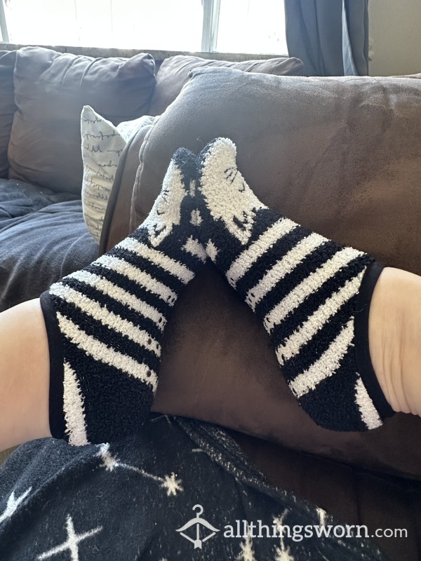 Kitten Slipper Socks With Grips 🖤🤍