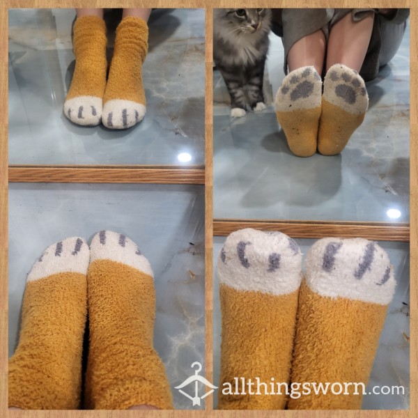 Kitty Paw Fuzzy Socks 72 Hours Worn