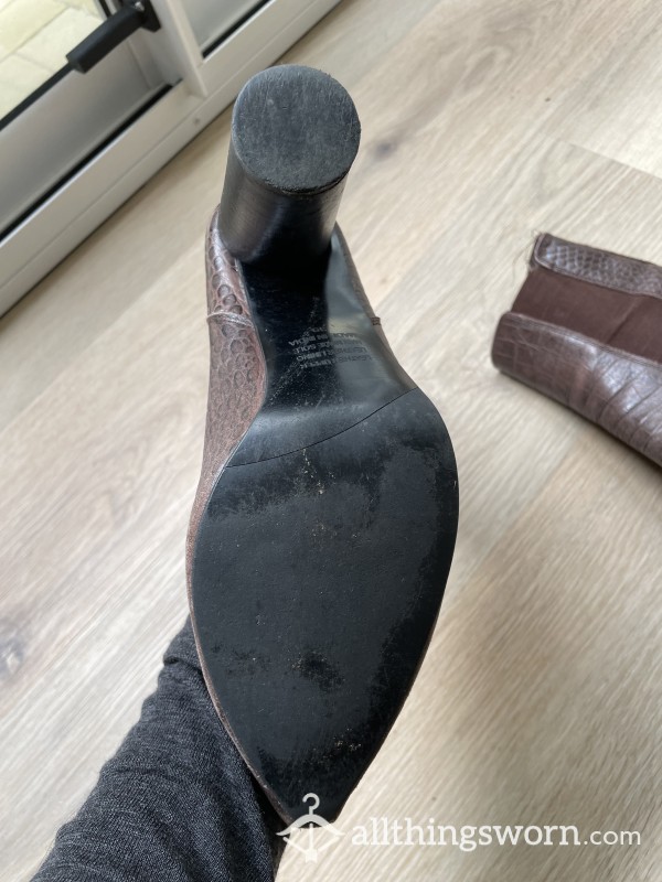 Kookai Leather Boots With Scuff Marks And Broken Sole