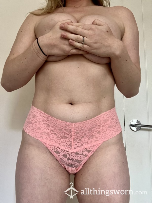 Lace Thongs With Cotton Gusset