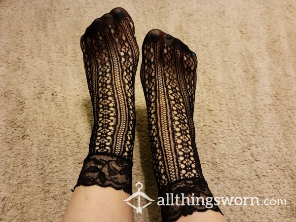 Lacy, Ankle-length Fishnet Socks