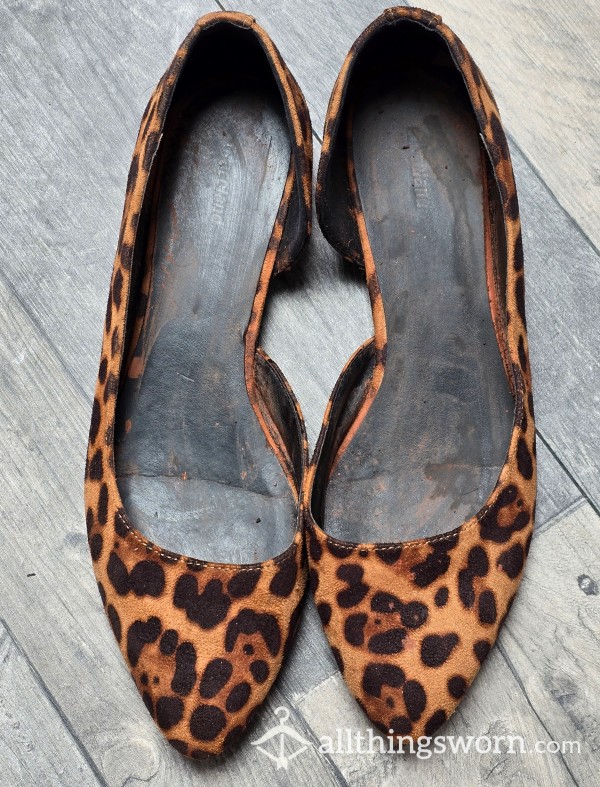 Ladies Extremely Well Worn Leopard Print Flat Office Work Shoes For You Foot Fetish Bitches And Slaves - UK 6