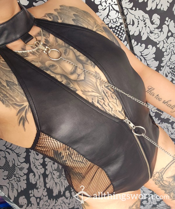 Leather & Chains Bodysuit 🥵🥵🥵 Collar 😈