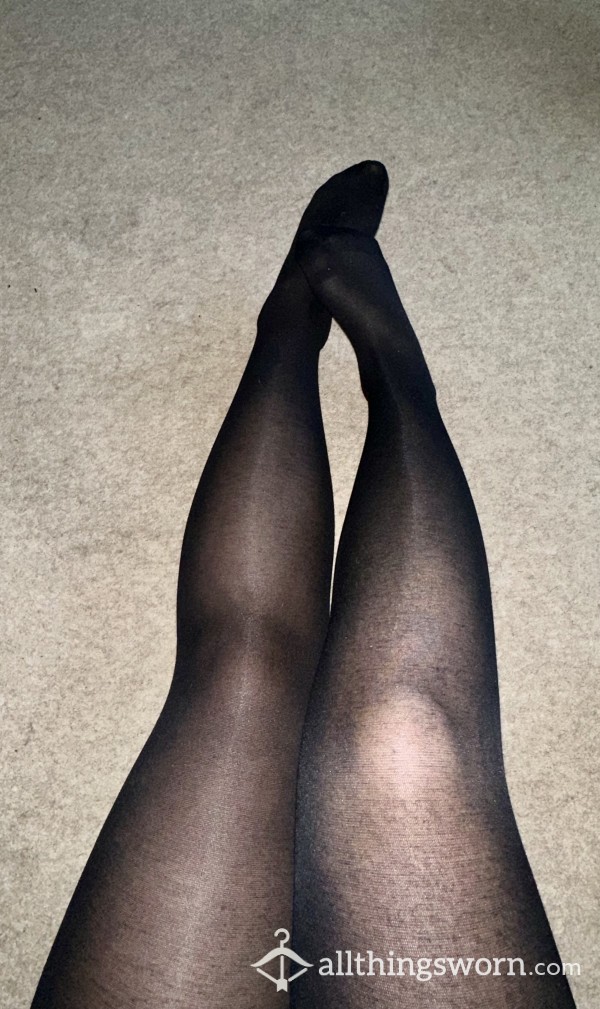 Legs In Tights😜