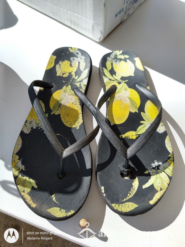 Lemon Flip-flops/ Thong Sandals