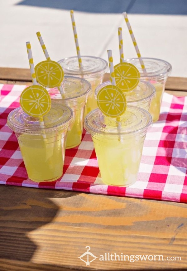 Lemonade For A Hot Summer Days!!😻
