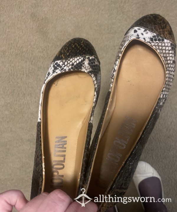 Leopard Leather Flats With Toeprints