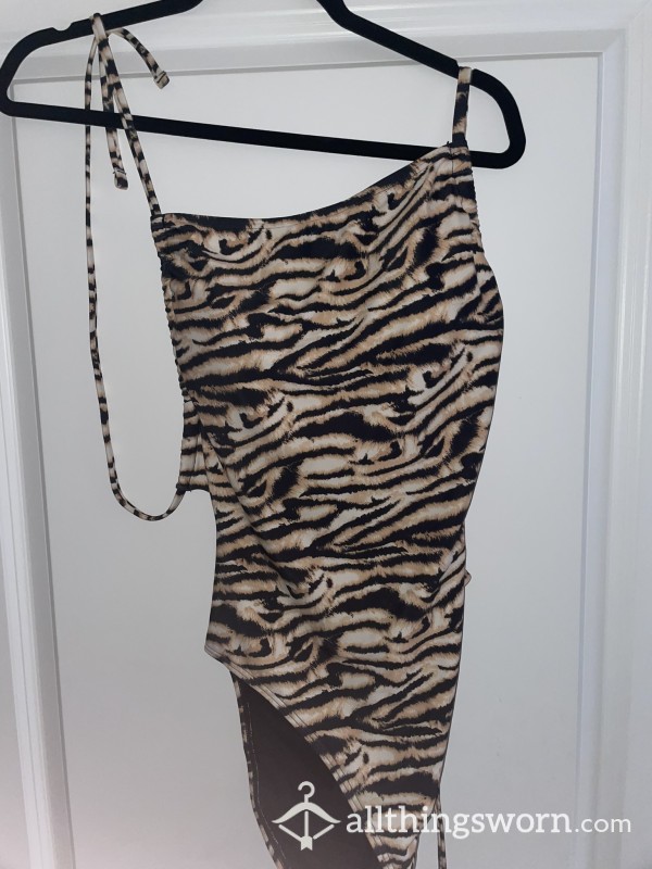 Leopard Print Swimsuit 🐆
