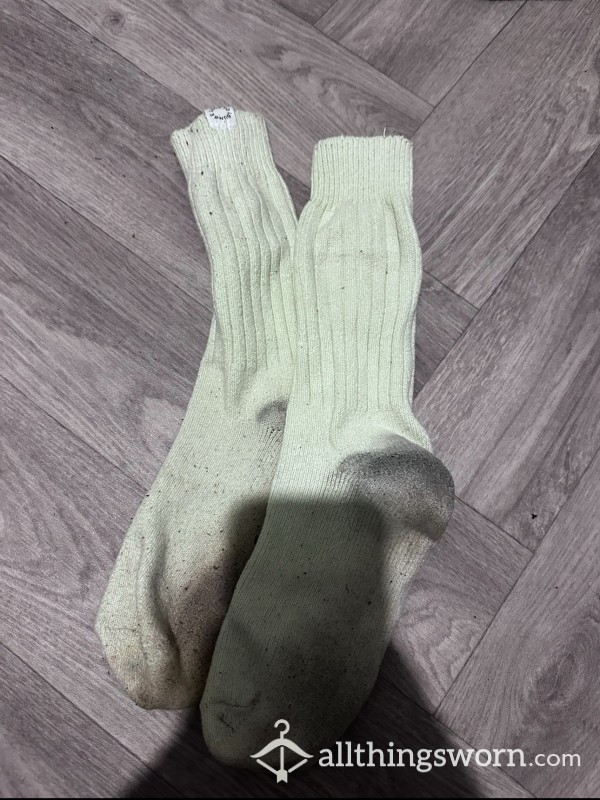 Light Green Well Worn Socks 😍
