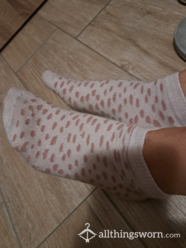 Little Beige Ankle Socks With Pink Dots