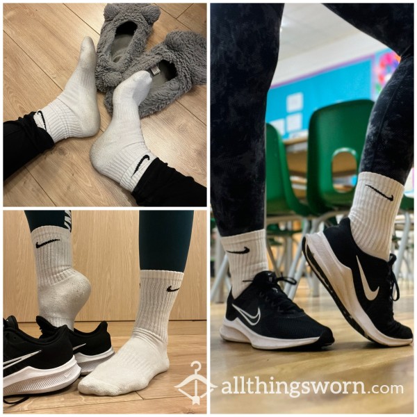 Long Nike White Crew Socks