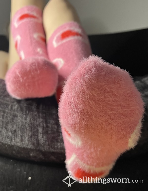 Long Pink Fluffy Socks With Pink Heart Detail- 5 Day Wear Free Uk Shipping