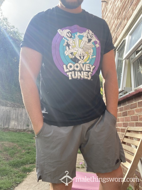 🔥 SOLD 🔥 Looney Tunes T Shirt XL