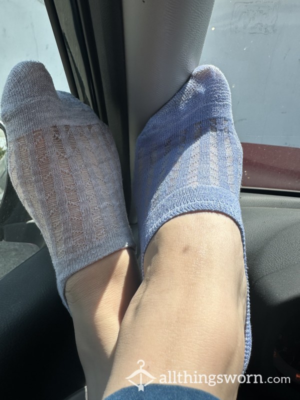 Lunch Break Feet Pictures No Toes Showing, Keep You Wondering. Ankle Socks On, Leaving You Wanting More And More.