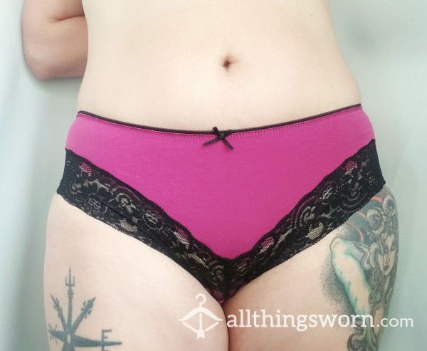 Magenta With Black Lace Cotton Panties 💕