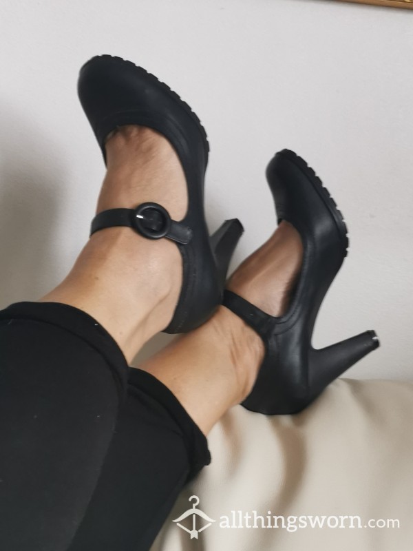 Mary Jane Style Black Shoe's Worn To Work. Sexy Shoe's 💯👠👠