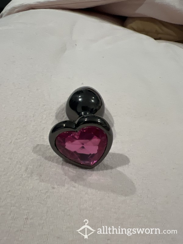 Metal Butt Plug With Heart Crystal