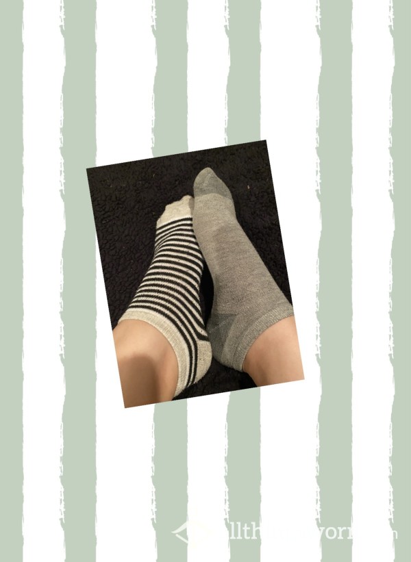Mismatched Ankle Socks (Black And White Striped & Grey)