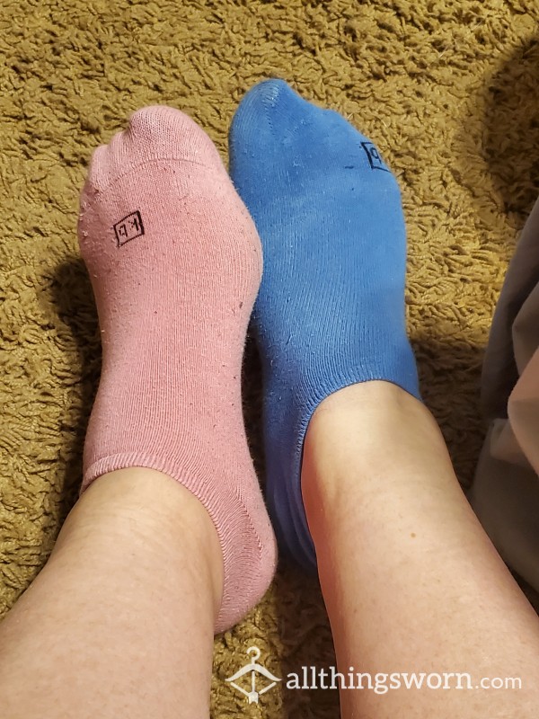 Mismatched KB Gym Socks 💙💖