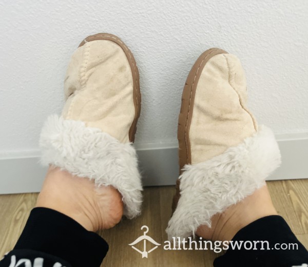 Moccasin Style Fuzzy Slippers