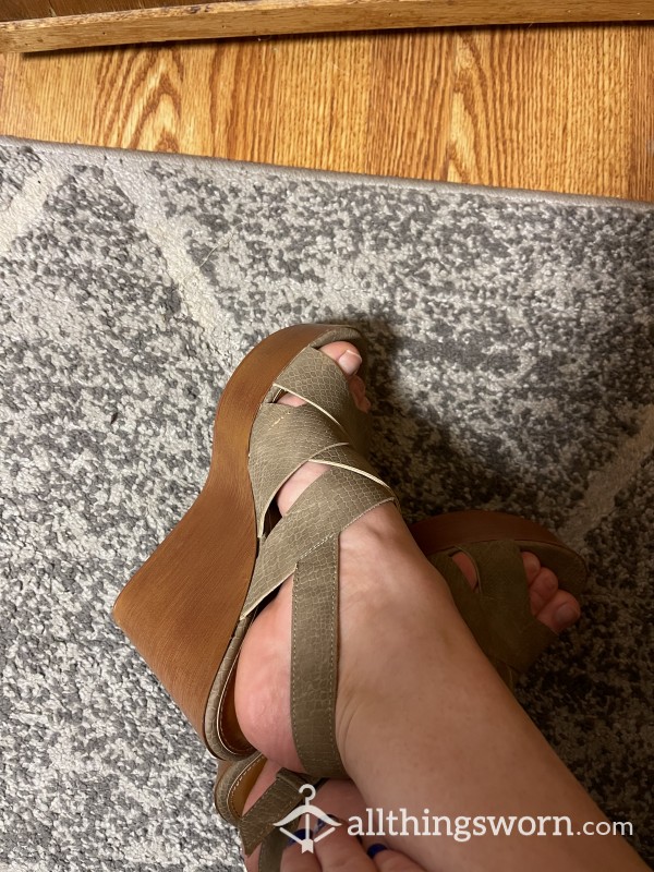 My Favorite Tan Wedges, I’ve Worn The Hell Out Of These