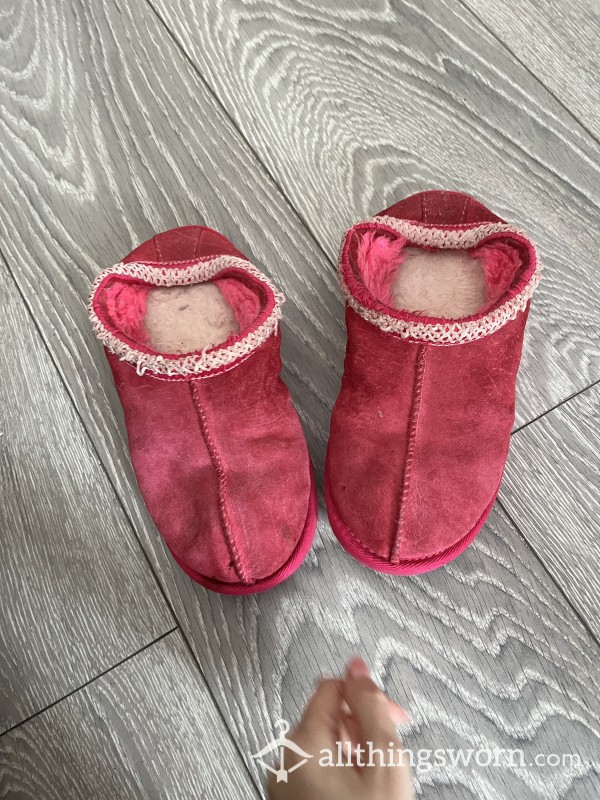 My Favourite Very Worn Ugg Slippers 💗
