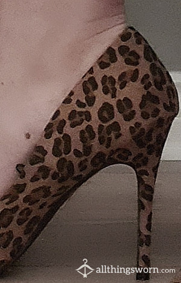 My Feet In Pointed Leopard Print Heels