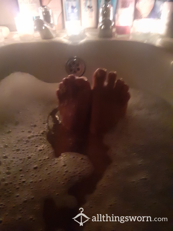 My 🔥 Hot Candle Lit Bath... Washing My Toes With Love ❤