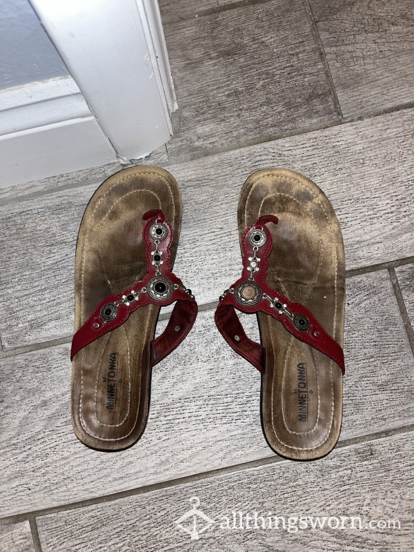 My Mom’s Well-Worn Vinegar Minnetonka Footprinted Big Dirty Sandals 👣