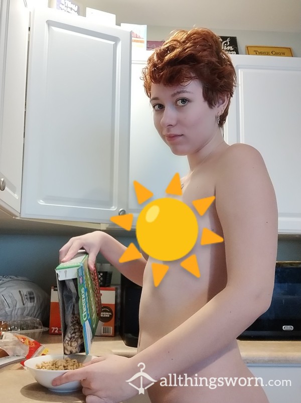 ☀️My Naked Morning Routine- 10 Photos🤭