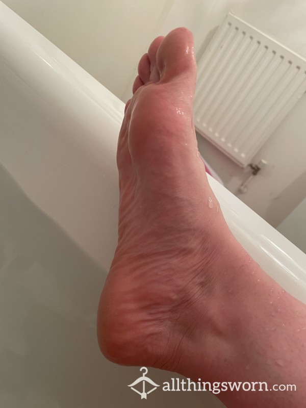 My Perfect Feet In The Bath