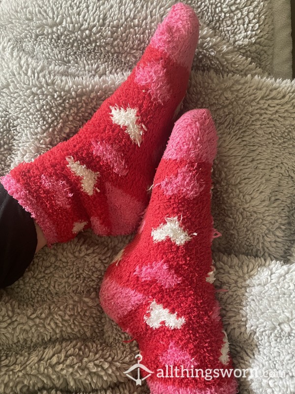 My Stinky, Fuzzy Red And Pink Hearts Mid Height Socks💝