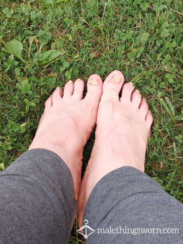 Naked Feet In The Great Outdoors
